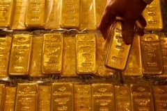 Dubai'de stok birikti: Tüccarlar altını elden çıkarmak için zararına satışa başladı