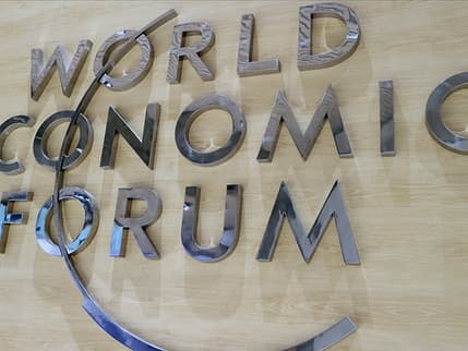 Dünya Ekonomik Forumu Suudi Arabistan konferansını erteledi