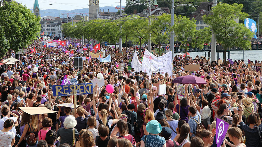 Dünyanın en mutlu ülkesi Finlandiya’da yoksulluk gensorusu