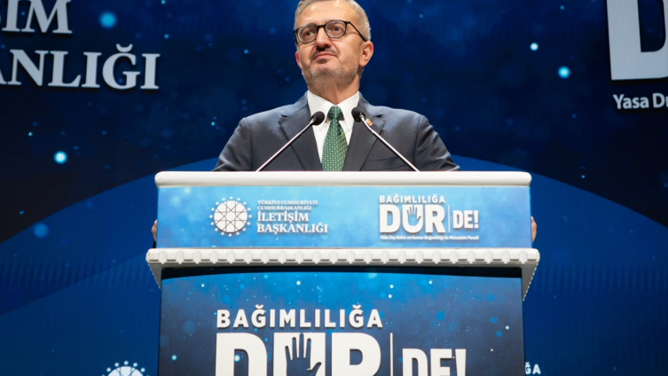 Duran: Gençlerimizi sanal tacirlerin dünyasında savunmasız bırakmayacağız