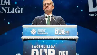 Duran: Gençlerimizi sanal tacirlerin dünyasında savunmasız bırakmayacağız