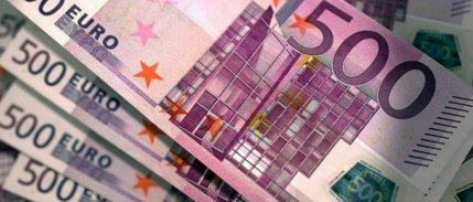 ECB 17 ülkede 500 euroluk banknotların basımını durdurdu