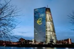 ECB'nin döviz rezervleri 350 milyar euroya yaklaştı