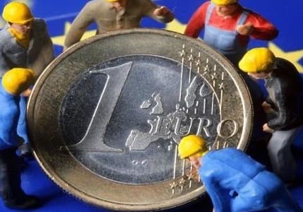 “ECB teşvik paketi euroyu daha da güçlendirebilir”