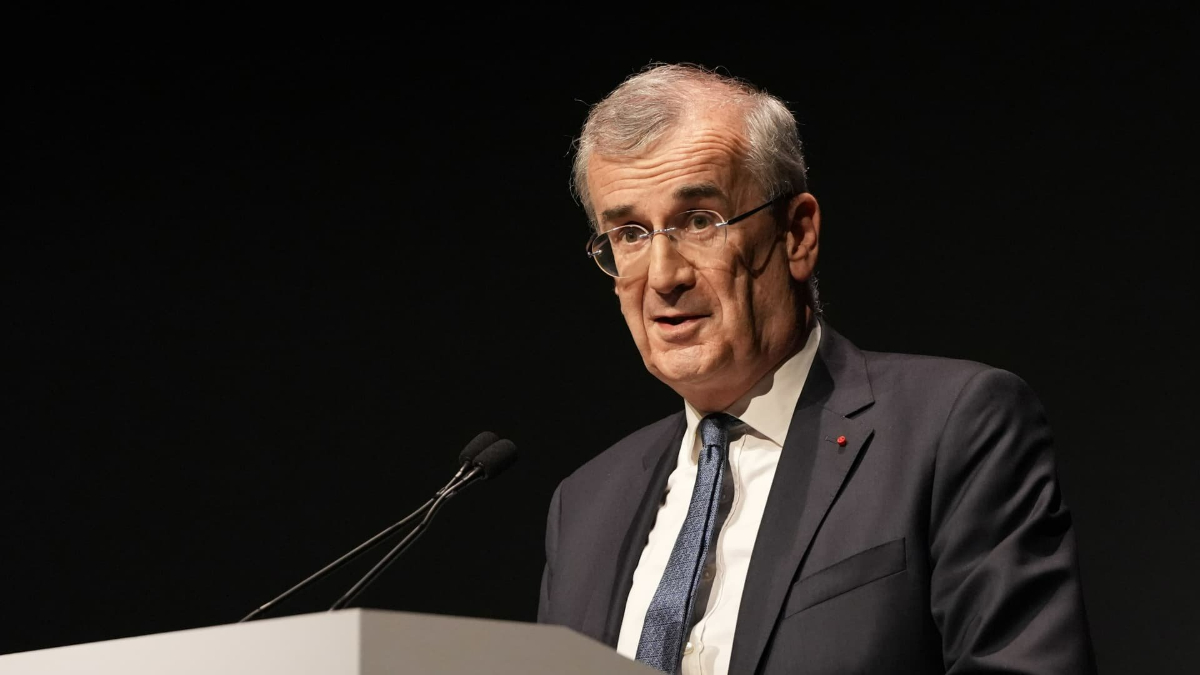 ECB/Villeroy: Durum ciddi ama faiz artışı için neden yok