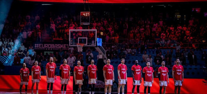 Ekonomi yönetimi, Avrupa ikincisi olan A Milli Basketbol Takımı'nı kutladı