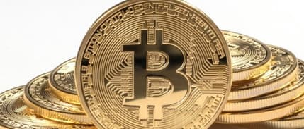 Ekonomist Erkan Öz: Kağıt para sistemi Bitcoin'e göre zayıf ve kötü