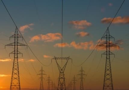 Elektrik üretiminde 2028'de yerli payını yüzde 63'e çıkarma hedefi
