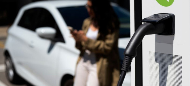 Elektrikli araç şarj hizmeti sunan üç şirkete 24,7 milyon TL ceza kesildi