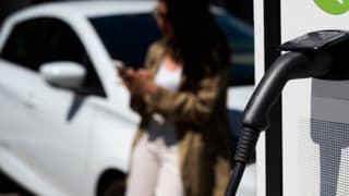 Elektrikli araç şarj hizmeti sunan üç şirkete 24,7 milyon TL ceza kesildi