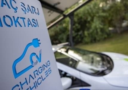 Elektrikli araç şarj istasyonu faaliyetlerine ilişkin düzenleme Resmi Gazete'de 