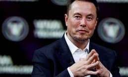 Elon Musk, 1 milyar dolarlık fon arayışında