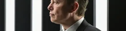 Elon Musk dünyanın ilk trilyoneri oldu