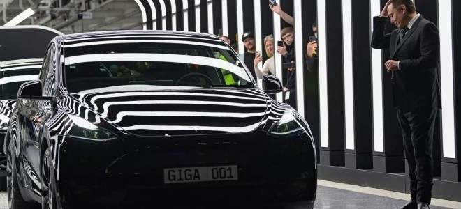 Elon Musk, fabrika yatırımında yönünü Güney Asya ülkesine çevirdi