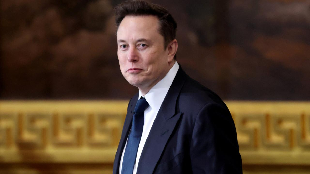 Elon Musk'ın trilyonerliği kısa sürdü