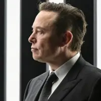 Elon Musk'tan yapay zeka tehdidine esprili yanıt