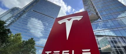 Elon Musk, Tesla hisselerini satmaya devam etti