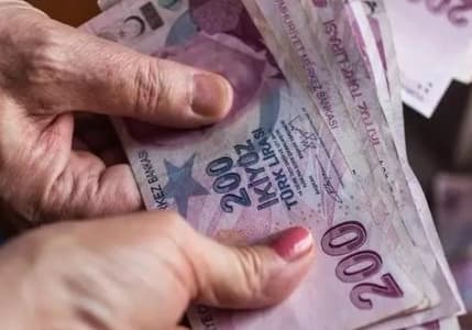 “Emekli zammını yükseltmek için çalışma başladı” iddiası