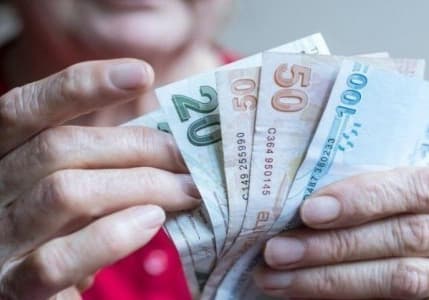 Emekliler bayram ikramiyesini bekliyor: Öne çıkan rakamlar neler?