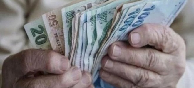 Emeklilerden kök aylıklara yönelik çağrı