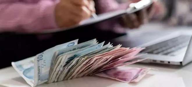 Emekliler maaş farkına ilişkin hazırlanan raporun sonuçlarını bekliyor