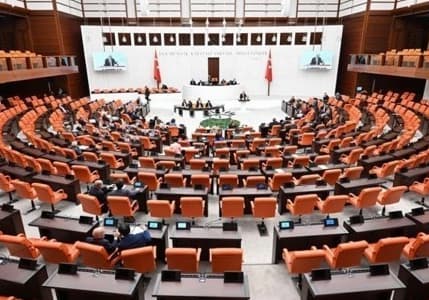 Emeklinin ikramiye zammı Meclis'te kabul edildi