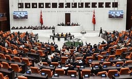 Emekliye ek zam önergesi kabul edildi: Süreç nasıl devam edecek?