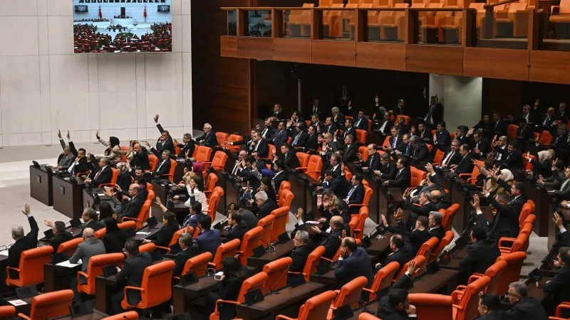Emniyet, vergi ve basın mevzuatındaki değişiklikler Meclis'ten geçti
