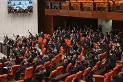 Emniyet, vergi ve basın mevzuatındaki değişiklikler Meclis'ten geçti