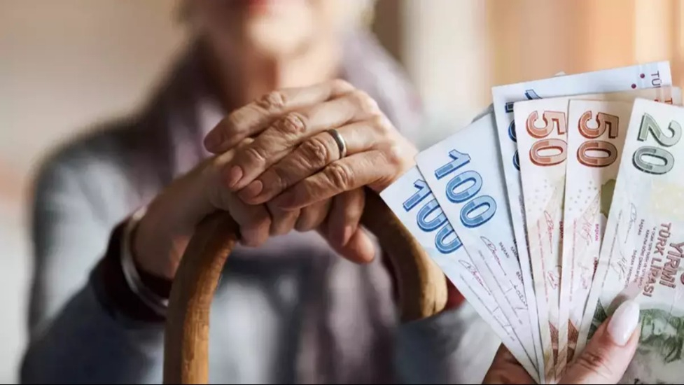 En düşük emekli maaşı farklarının ödeme tarihi belli oldu
