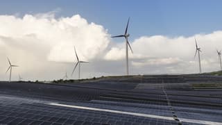 Enerji dönüşümü için 171 ülke bir araya geldi