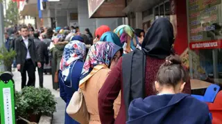 Enflasyon dar gelirliyi vurdu: Gıda harcamalarının payı artıyor