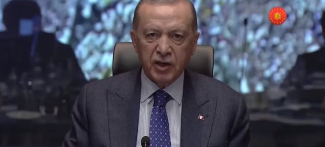 Erdoğan: Deprem bölgesinde 3 ay süreyle OHAL ilan ediyoruz