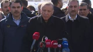 Erdoğan: Çadırda kalmak istemeyenlere bir yıl boyunca kira yardımı yapacağız