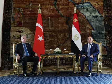 Erdoğan: Mısır, Türkiye'nin Afrika'daki en büyük ticaret ortağı olmayı sürdürüyor