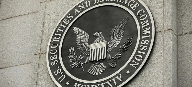 Eski SEC Başkanı Clayton: ETF'lerin kabul edilmesi, kaçınılmaz bir gerçek