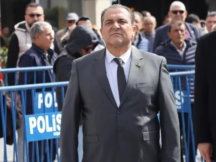 Eşme Belediyesi'ne operasyon: Başkan Yılmaz Tozan gözaltına alındı