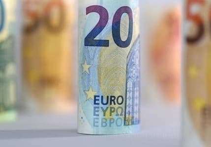 Euro Bölgesi ekonomik aktivitesi aralıkta daraldı