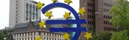 Euro Bölgesi ekonomisi 3 yıl sonra ilk kez daraldı