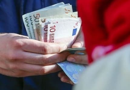 Euro Bölgesi'nde enflasyon ocakta tahminleri aştı