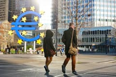 Euro Bölgesi'nde perakende satışlar beklentilerin altında kaldı