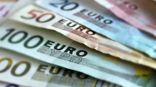 Euro Bölgesi'nde şirketlerin kredi talebi 2 yıl sonra ilk kez arttı