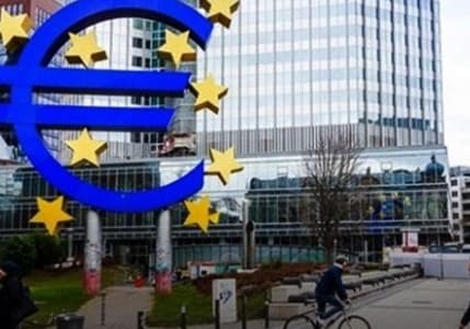 Euro Bölgesi ticaret fazlası Aralık’ta 17 milyar euro oldu
