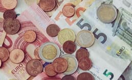 Euro/dolar paritesi yeniden 1 seviyesinin altında