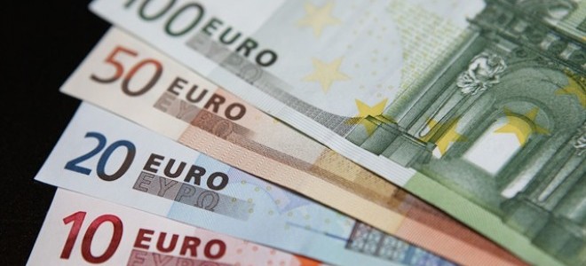Euro Rekor Tazeledi, Dolar 3.90 Liranın Üzerine Çıktı