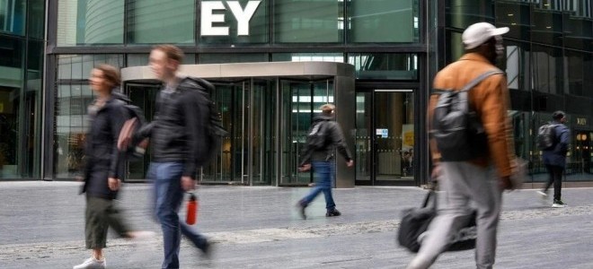 EY, çalışanlarının %5’ini işten çıkarmaya hazırlanıyor