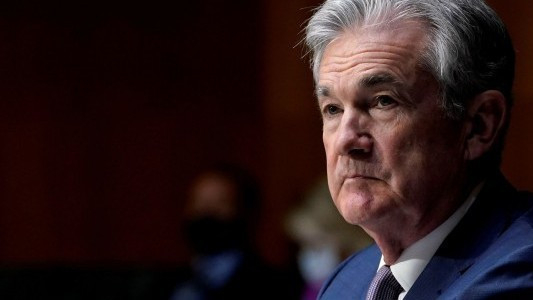 Fed Başkanı Powell’dan “bekle-gör” mesajı