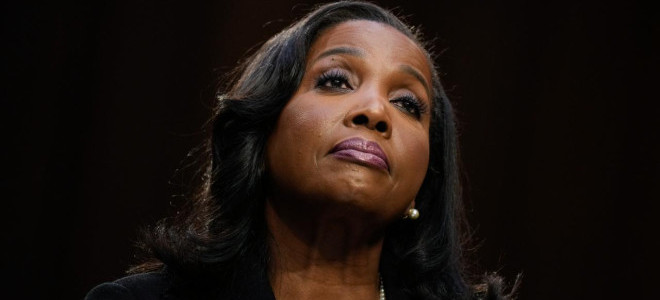 Fed Guvernörü Cook'tan Trump'a dava