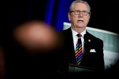 Fed yetkilisinden petrol uyarısı: Şokun etkisini geçici sanmayın