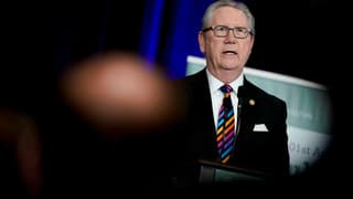 Fed yetkilisinden petrol uyarısı: Şokun etkisini geçici sanmayın